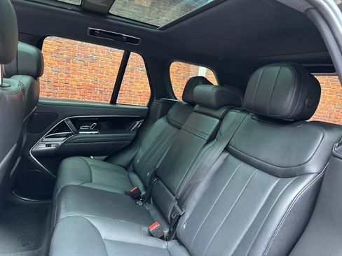 Used 2023 Land Rover Range Rover SE AWD/4WD image 25