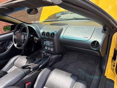 Used 2002 Pontiac Firebird Trans Am RWD image 41