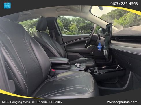 Used 2021 Ford Mustang Mach-E Premium RWD image 25