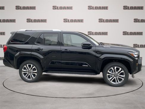 New 2025 Toyota 4Runner Limited image 6