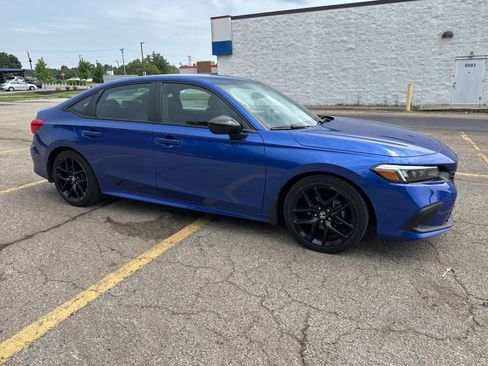 Used 2023 Honda Civic Sport image 21