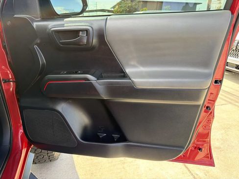 Used 2019 Toyota Tacoma SR w/ SR Convenience Package RWD image 16