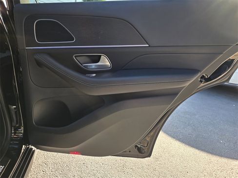 Certified 2025 Mercedes-Benz GLE 350 4MATIC image 34