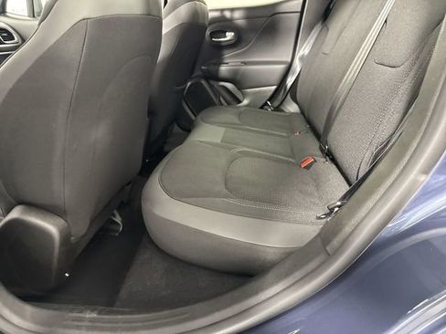 Used 2023 Jeep Renegade Latitude w/ Premium Group image 22