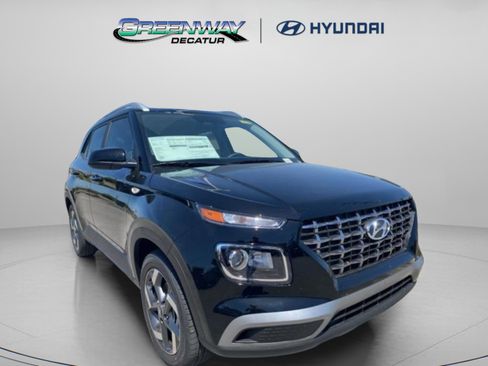 New 2026 Hyundai Venue SEL FWD image 2