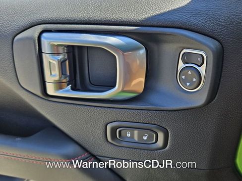 New 2025 Jeep Wrangler Unlimited Rubicon w/ Convenience Group image 26