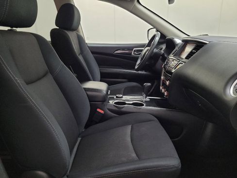 Used 2018 Nissan Pathfinder SV AWD/4WD image 21