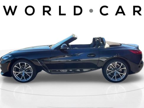 Used 2021 BMW Z4 sDrive30i w/ Convenience Package RWD image 4