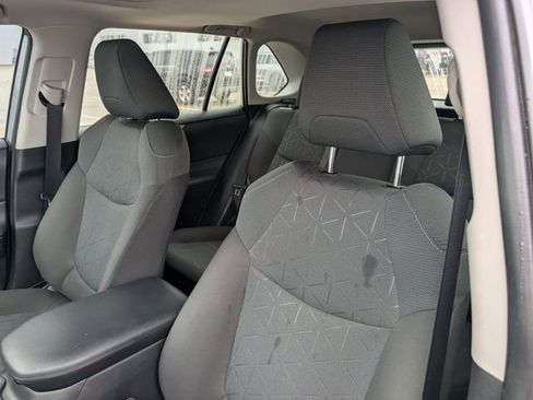 Used 2022 Toyota RAV4 XLE w/ Convenience Package AWD/4WD image 10