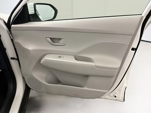 Used 2025 Hyundai Kona SEL AWD/4WD image 33