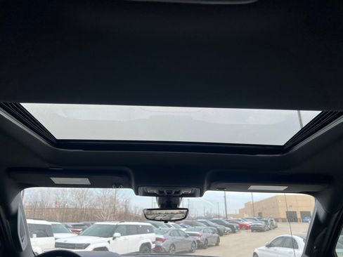 Used 2020 Chevrolet Silverado 1500 High Country w/ Technology Package image 20