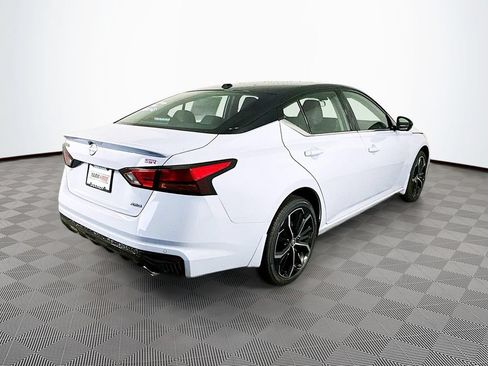 New 2026 Nissan Altima 2.5 SR w/ SR Premium Package AWD/4WD image 10