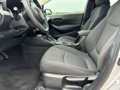 Used 2022 Toyota Corolla LE FWD image 18