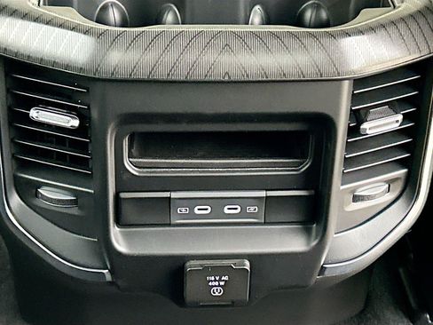 New 2026 RAM 1500 Big Horn AWD/4WD image 19
