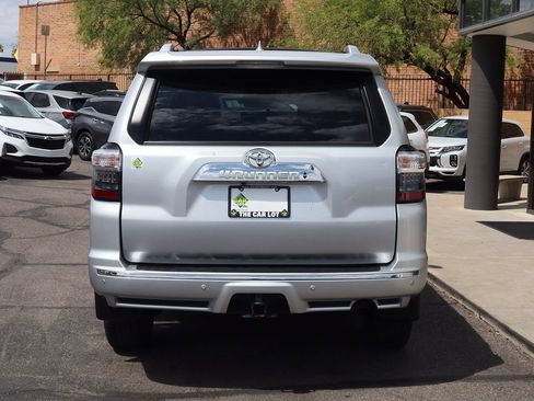 Used 2022 Toyota 4Runner Limited image 11