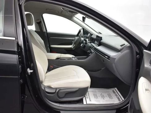 Used 2024 Hyundai Sonata SEL FWD image 16