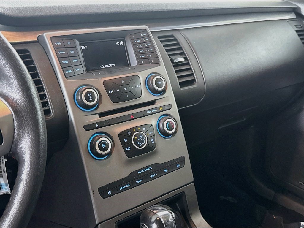 Used 2019 Ford Flex SE FWD image 17