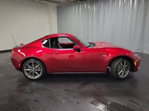 Used 2023 MAZDA MX-5 Miata Grand Touring RWD image 9