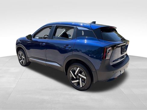 New 2026 Nissan Kicks SV FWD image 5