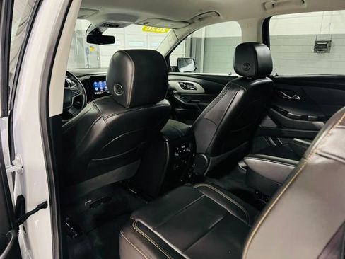Used 2020 Chevrolet Traverse LT w/ LT Premium Package FWD image 25