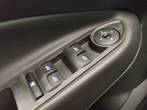 Used 2014 Ford Escape S FWD image 27