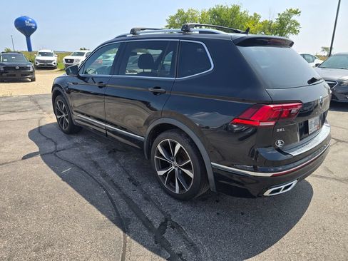 Used 2022 Volkswagen Tiguan SEL R-Line AWD/4WD image 3