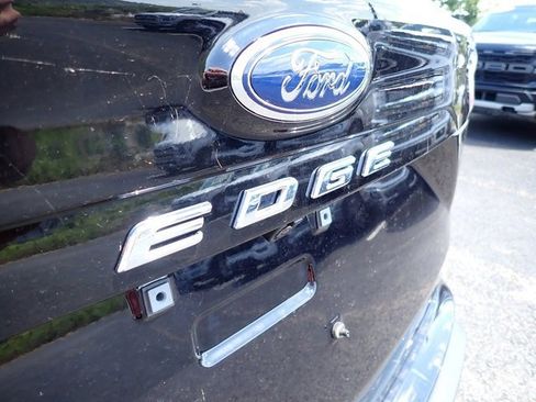 Certified 2022 Ford Edge SEL w/ Convenience Package image 6