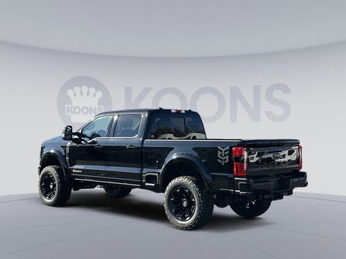 New 2026 Ford F250 Lariat w/ Black Appearance Package image 4