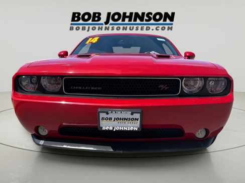 Used 2014 Dodge Challenger R/T w/ Sound Group II RWD image 4