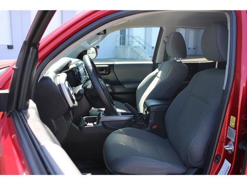 Used 2021 Toyota Tacoma SR5 image 8