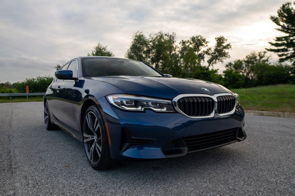 Used 2021 BMW 330i xDrive Sedan w/ Convenience Package AWD/4WD image 13
