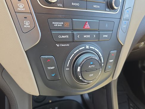 Used 2017 Hyundai Santa Fe Sport 2.0T FWD image 20