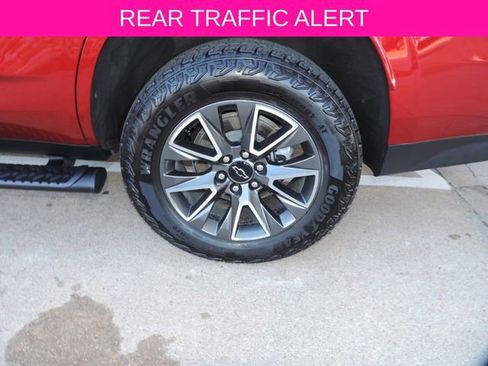 Used 2024 Chevrolet Tahoe Z71 w/ Off-Road Capability Package image 14