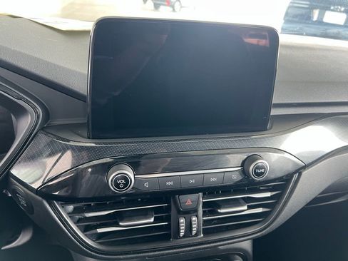 Used 2024 Ford Escape ST-Line image 12