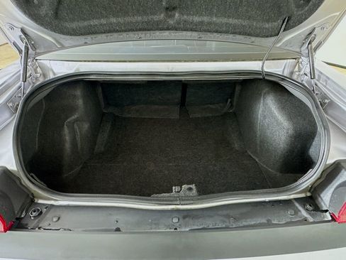 Used 2014 Dodge Challenger SXT RWD image 23