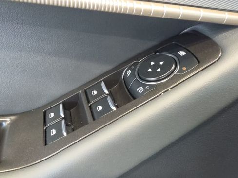 Used 2026 Ford Explorer Active AWD/4WD image 16