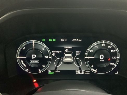 Used 2025 Mitsubishi Outlander 4WD Plug-In Hybrid image 40