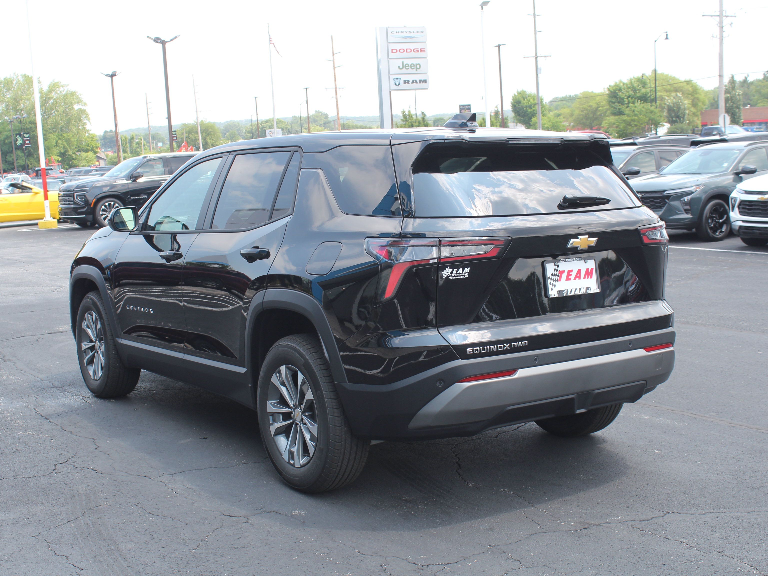 New 2027 Chevrolet Equinox LT AWD/4WD image 5