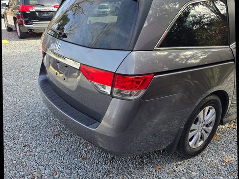 Used 2014 Honda Odyssey EX image 10