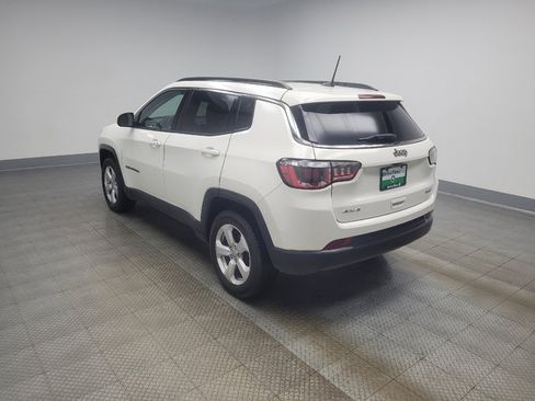 Used 2018 Jeep Compass Latitude w/ Popular Equipment Group AWD/4WD image 3