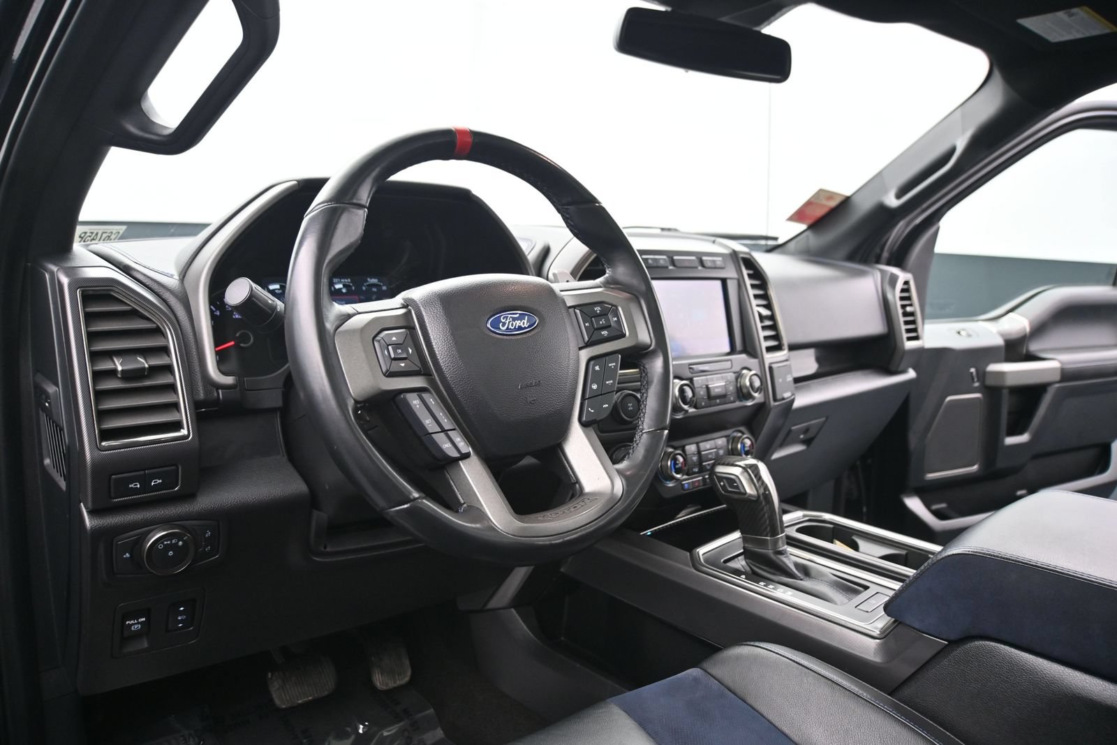 Used 2020 Ford F150 Raptor w/ Equipment Group 802A Luxury AWD/4WD image 22