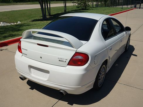 Used 2005 Dodge Neon w/ Competition Group image 14