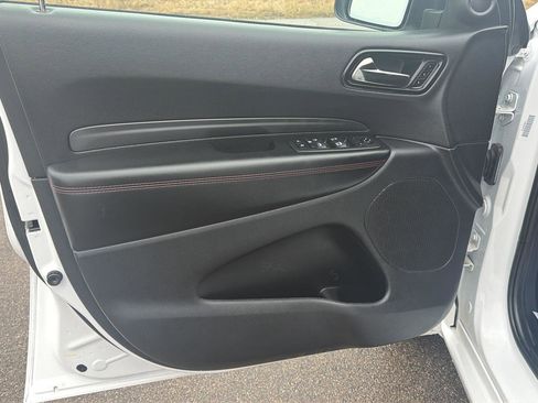 Used 2025 Dodge Durango GT image 12