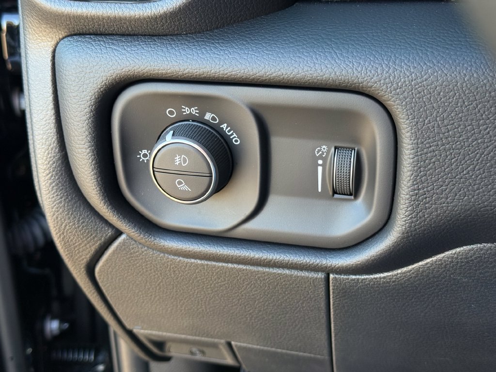 New 2026 RAM 2500 Big Horn AWD/4WD image 20