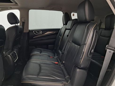 Used 2019 INFINITI QX60 Luxe w/ Essential Package image 32