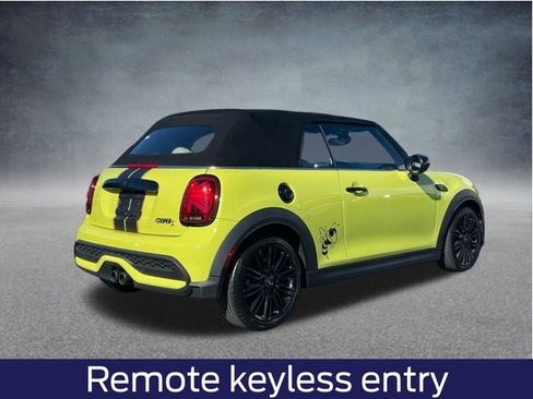 Used 2022 MINI Cooper S image 4