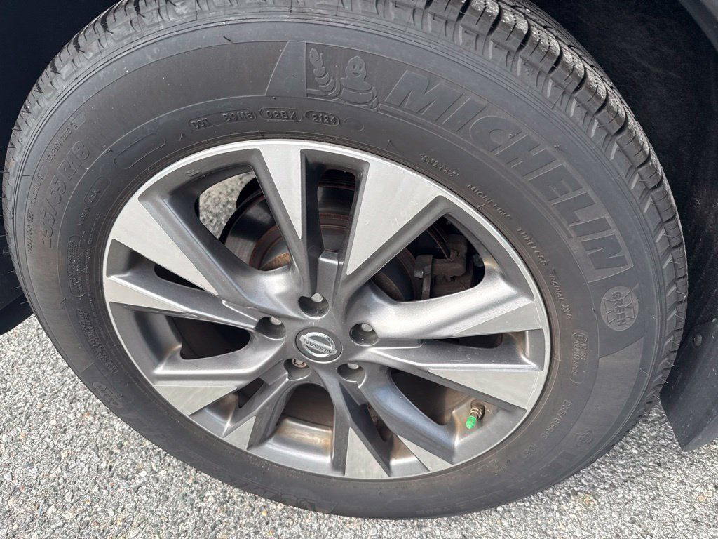 Used 2016 Nissan Murano SL AWD/4WD image 14