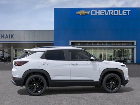 New 2026 Chevrolet TrailBlazer LT w/ Convenience Package FWD image 5