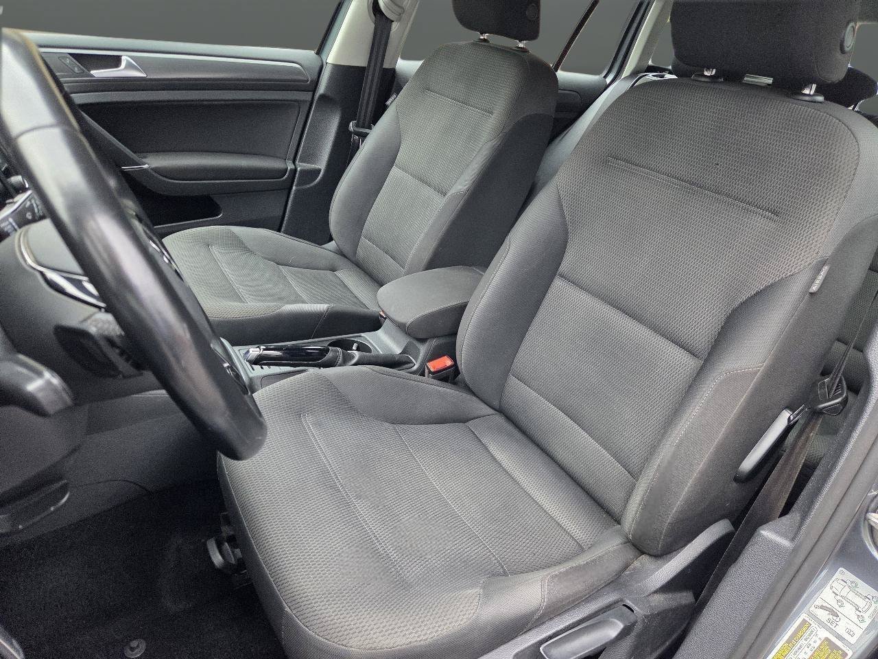 Used 2019 Volkswagen Golf S AWD/4WD image 11