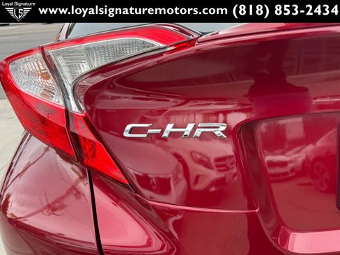 Used 2018 Toyota C-HR XLE FWD image 8